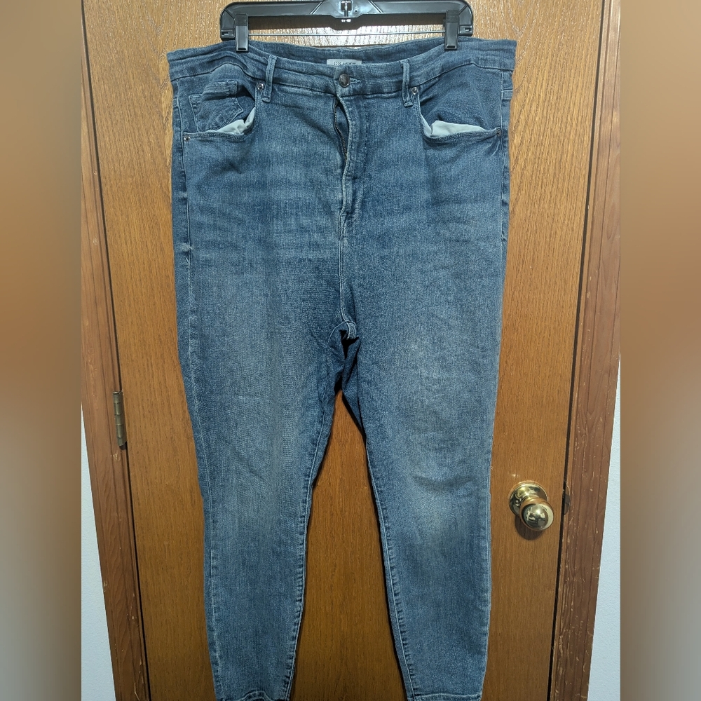 Good American High Rise Blue Jeans